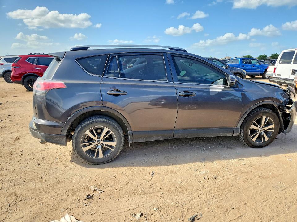 58220506 :رقم المزاد ، JTMWFREV0JJ162112 vin ، 2018 Toyota Rav4 مزاد بيع
