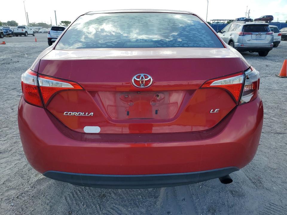 56766176 :رقم المزاد ، 2T1BURHE7FC328015 vin ، 2015 Toyota Corolla مزاد بيع