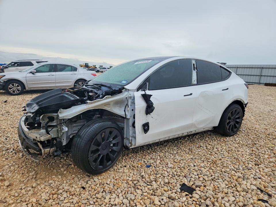 57134436 :رقم المزاد ، 5YJYGDEEXMF173851 vin ، 2021 Tesla Model Y مزاد بيع