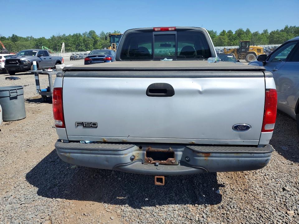 55831666 :رقم المزاد ، 1FTRX17242NB29395 vin ، 2002 Ford F-150 مزاد بيع