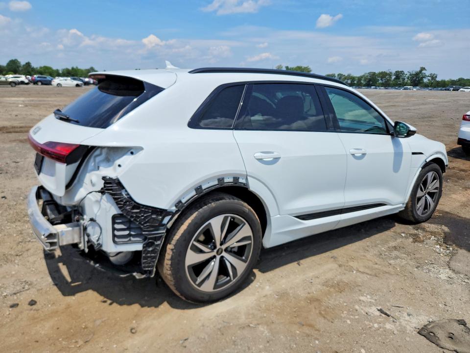 57258886 :رقم المزاد ، WA14AAGE9RB054964 vin ، 2024 Audi Q8 E-tron مزاد بيع