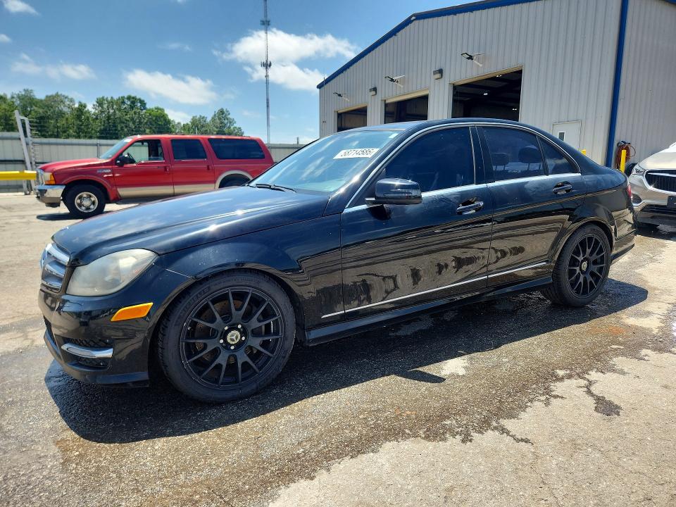 2013 Mercedes-benz C მანქანა იყიდება აუქციონზე, vin: WDDGF8AB2DR297226, აუქციონის ნომერი: 58714586