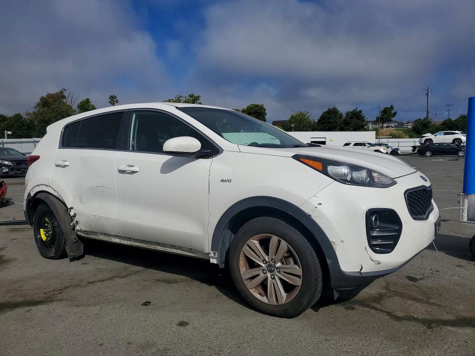 Продажа на аукционе авто 2018 Kia Sportage, vin: KNDPMCAC8J7444474, номер лота: 56874376