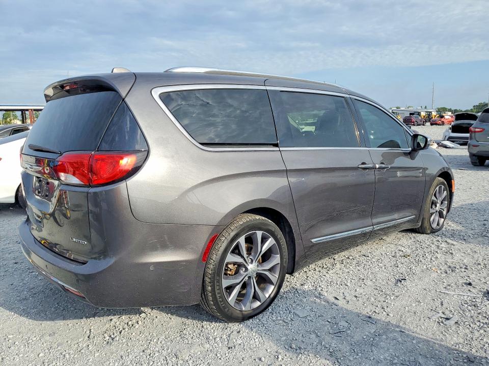 Auction sale of the 2018 Chrysler Pacifica, vin: 2C4RC1GG6JR106791, lot number: 58095726