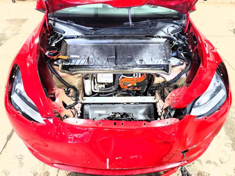 56820766 :رقم المزاد ، 5YJYGDEE3MF243173 vin ، 2021 Tesla Model Y مزاد بيع