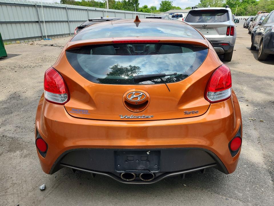 56414986 :رقم المزاد ، KMHTC6AE9FU229016 vin ، 2015 Hyundai Veloster مزاد بيع