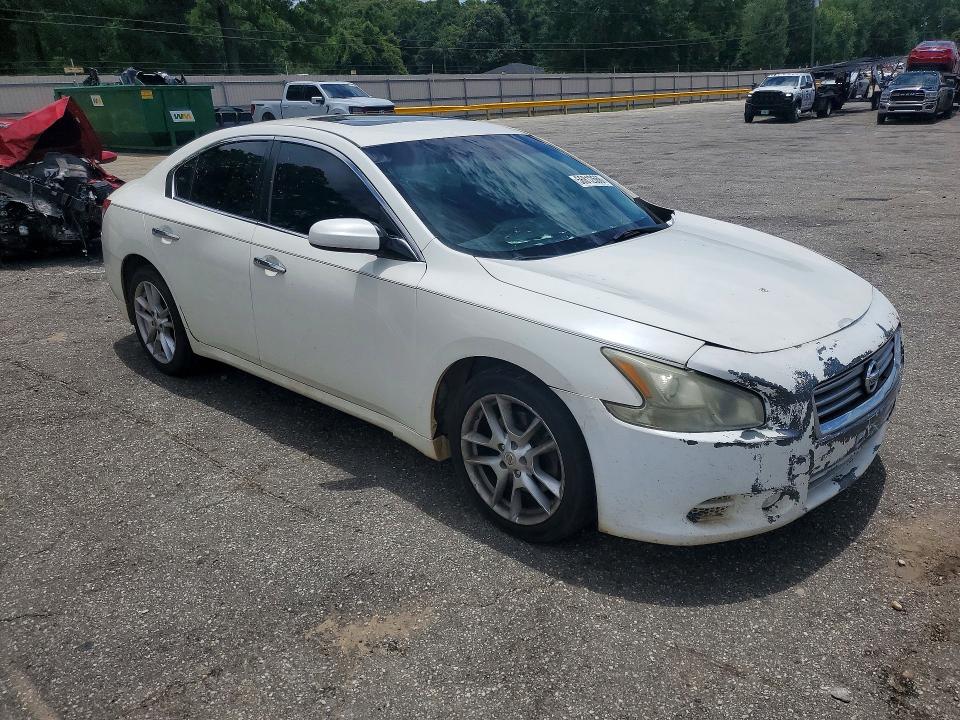 56812666 :رقم المزاد ، 1N4AA5AP6BC864987 vin ، 2011 Nissan Maxima مزاد بيع