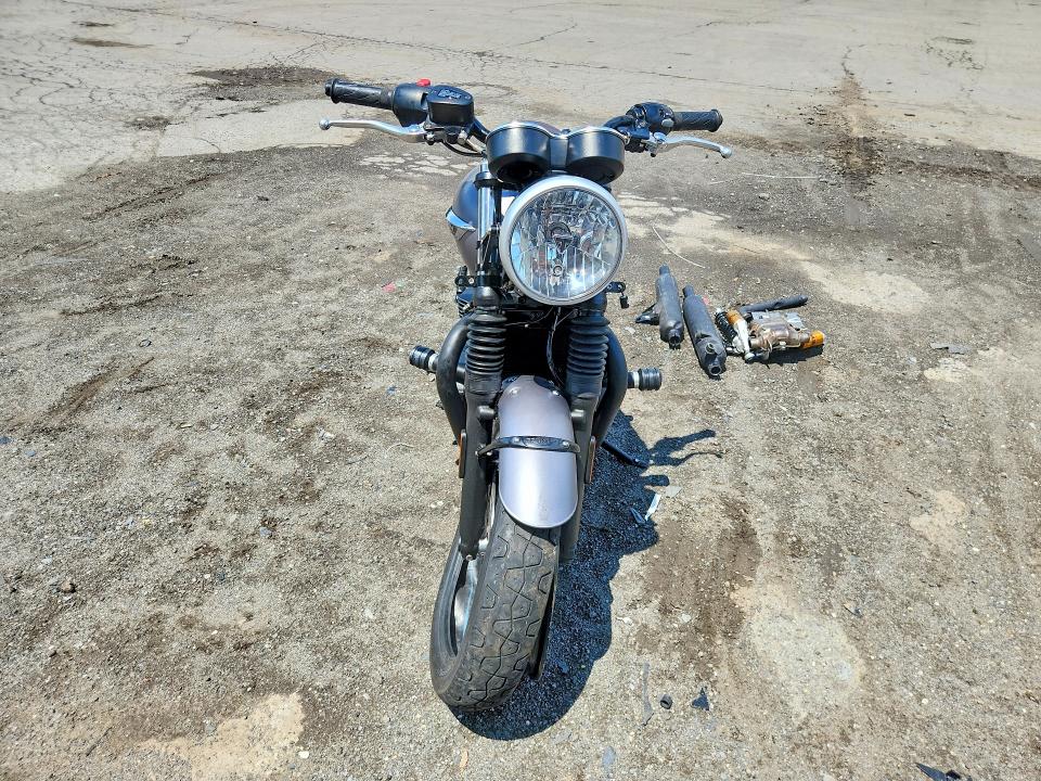2018 Triumph Motorcycle Bonneville მანქანა იყიდება აუქციონზე, vin: SMTD40HL9JT882789, აუქციონის ნომერი: 57876866
