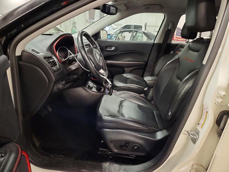 59118966 :رقم المزاد ، 3C4NJDDB2JT501191 vin ، 2018 Jeep Compass مزاد بيع