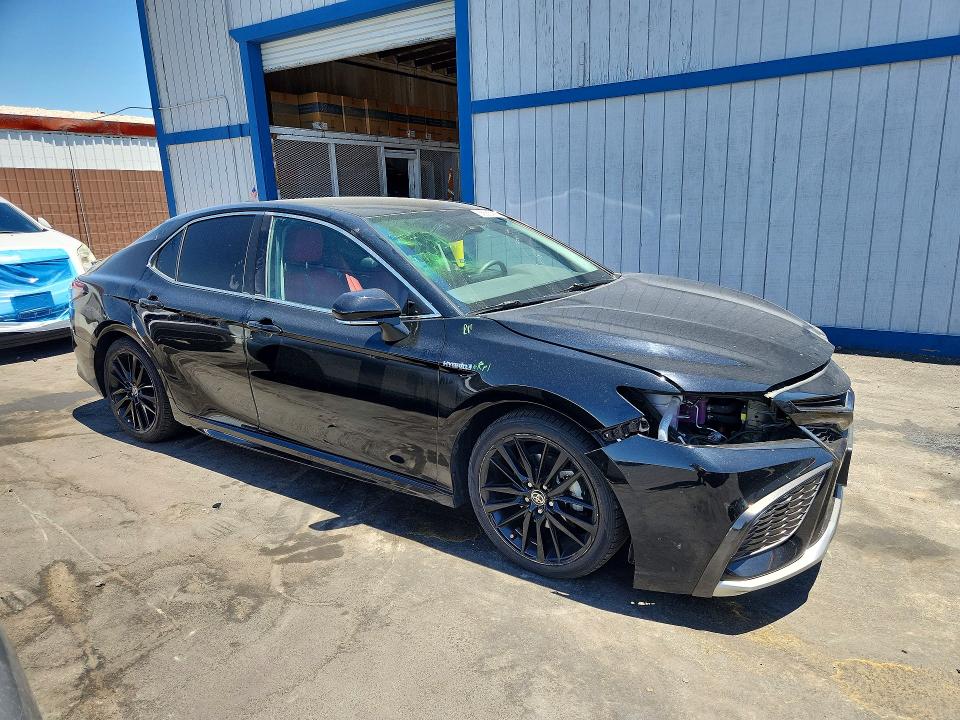 56865466 :رقم المزاد ، 4T1K31AK2MU567908 vin ، 2021 Toyota Camry مزاد بيع