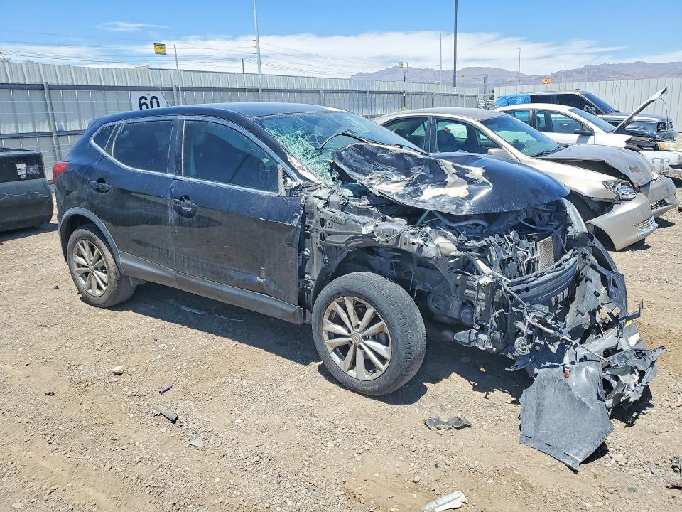 52096086 :رقم المزاد ، JN1BJ1CP9HW019419 vin ، 2017 Nissan Rogue Sport مزاد بيع