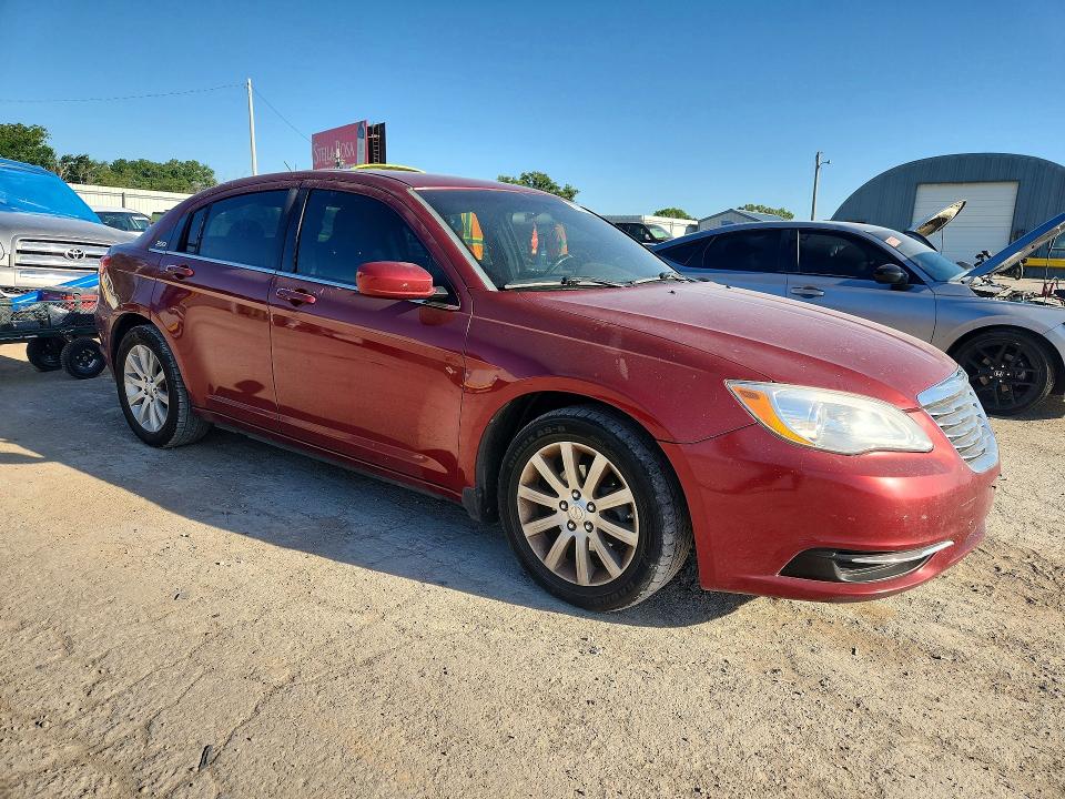 57226046 :رقم المزاد ، 1C3CCBBG0DN528306 vin ، 2013 Chrysler 200 مزاد بيع
