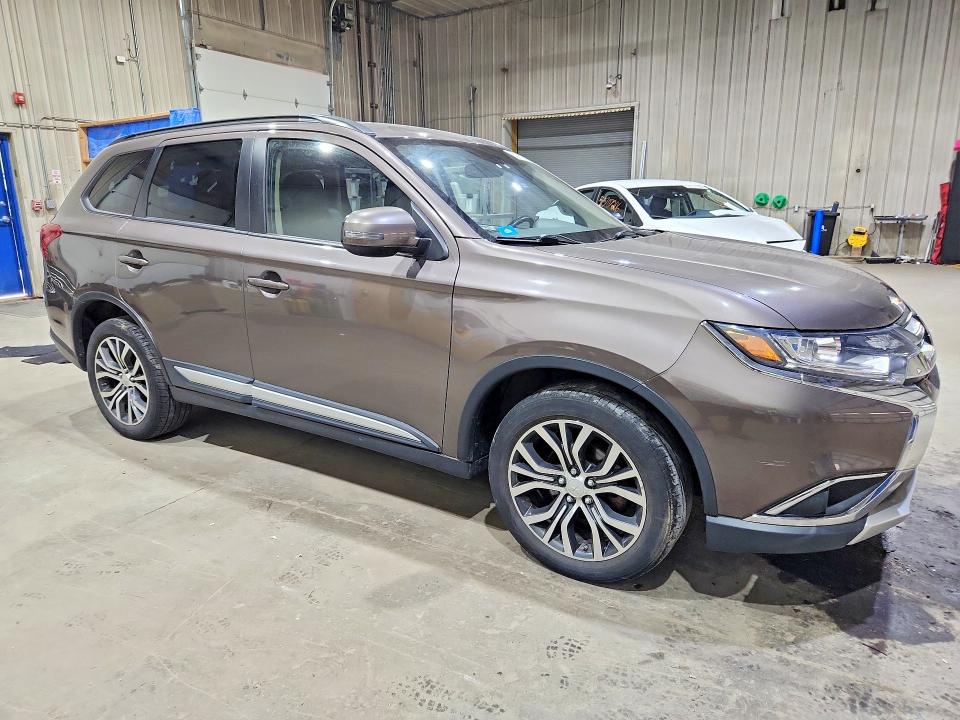 Продажа на аукционе авто 2016 Mitsubishi Outlander, vin: JA4AZ3A38GZ054781, номер лота: 55075236