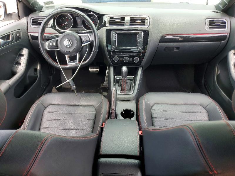 56438066 :رقم المزاد ، 3VW4T7AJXHM218140 vin ، 2017 Volkswagen Jetta مزاد بيع
