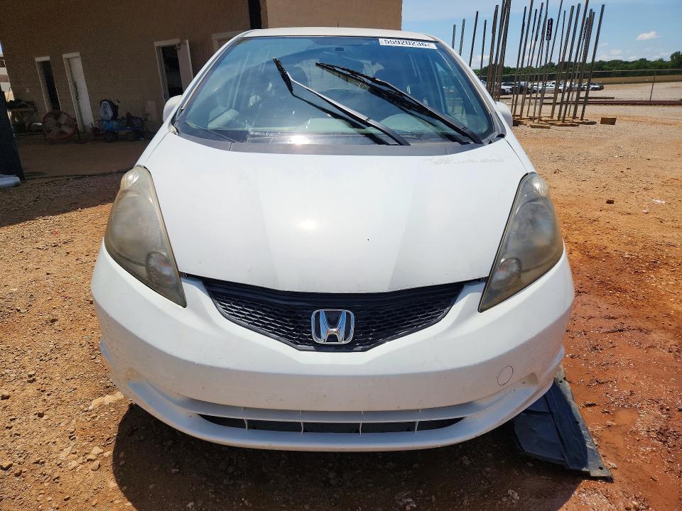 55920236 :رقم المزاد ، JHMGE8G32DC015441 vin ، 2013 Honda Fit مزاد بيع