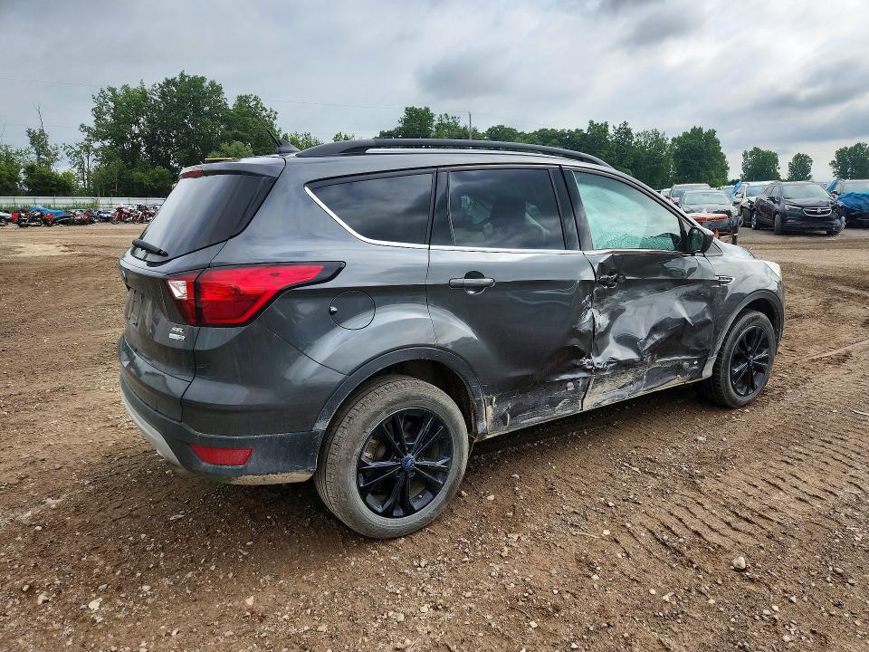 58749156 :رقم المزاد ، 1FMCU9HD9KUA80080 vin ، 2019 Ford Escape مزاد بيع