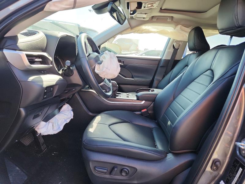55811386 :رقم المزاد ، 5TDKDRAH4PS526807 vin ، 2023 Toyota Highlander مزاد بيع