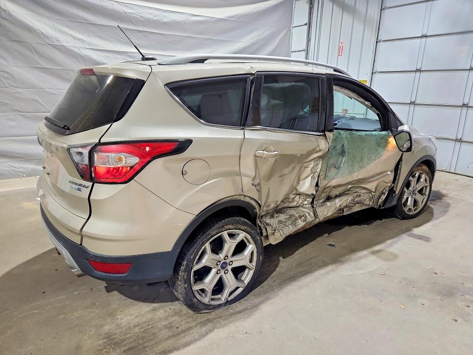 Продаж на аукціоні авто 2017 Ford Escape, vin: 1FMCU9J98HUA97872, номер лоту: 55950056