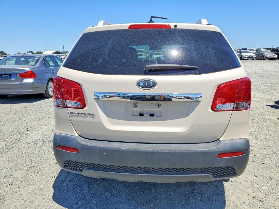 57253086 :رقم المزاد ، 5XYKT4A22BG099795 vin ، 2011 Kia Sorento مزاد بيع