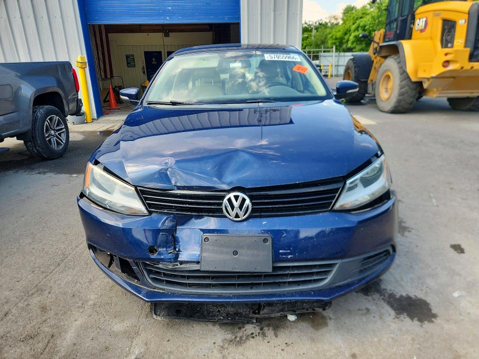 2012 Volkswagen Jetta მანქანა იყიდება აუქციონზე, vin: 3VWDP7AJ0CM071923, აუქციონის ნომერი: 57055966