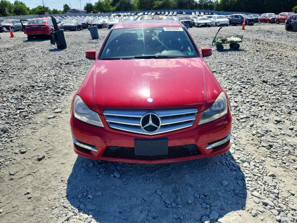 56049606 :رقم المزاد ، WDDGF4HB9CA673416 vin ، 2012 Mercedes-benz C مزاد بيع
