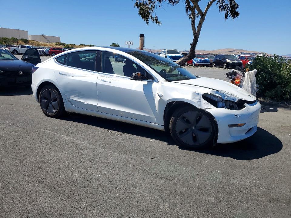 56966406 :رقم المزاد ، 5YJ3E1EA5LF744902 vin ، 2020 Tesla Model 3 مزاد بيع