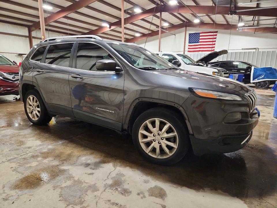 57841146 :رقم المزاد ، 1C4PJMDS1FW718290 vin ، 2015 Jeep Cherokee مزاد بيع