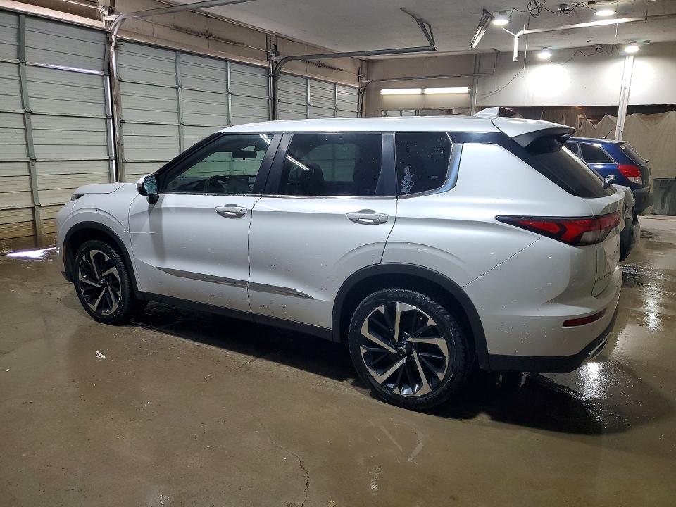 85630475 :رقم المزاد ، JA4J3TA8XNZ040827 vin ، 2022 Mitsubishi Outlander مزاد بيع