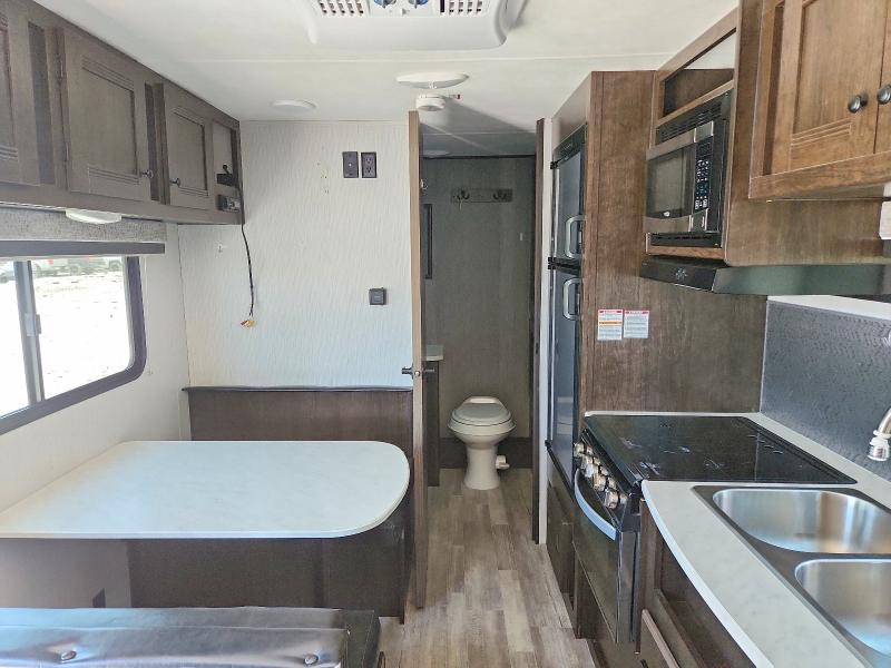 57010846 :رقم المزاد ، 5SFPB2324LE427901 vin ، 2020 Heartland Rv Prowler مزاد بيع