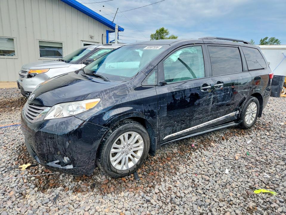 Auction sale of the 2017 Toyota Sienna, vin: 5TDYZ3DC5HS869183, lot number: 58567536