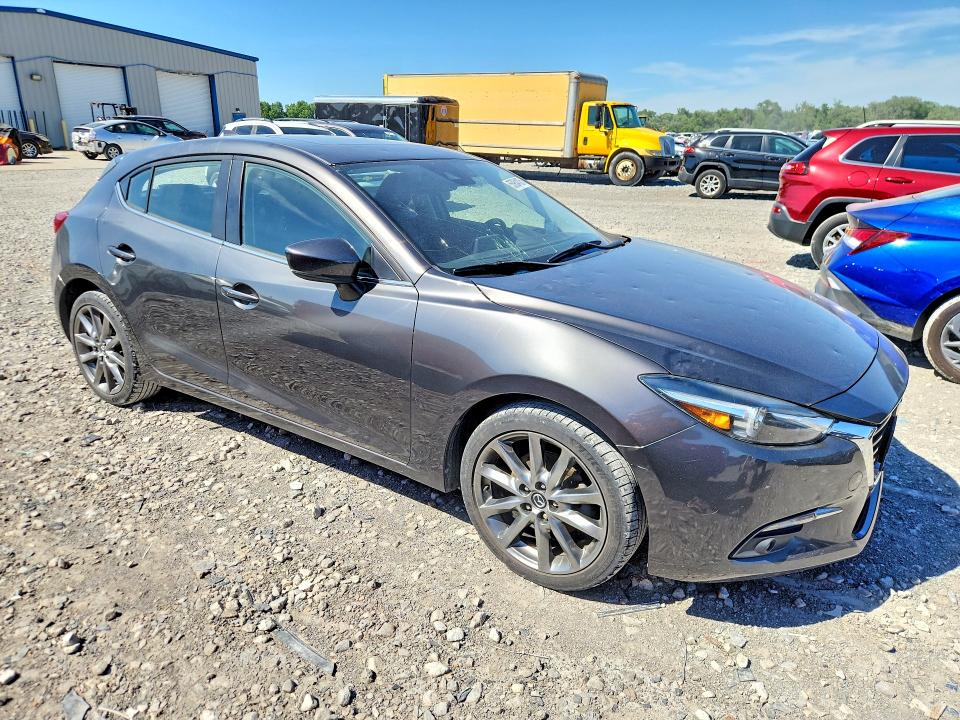 2018 Mazda Mazda 3 მანქანა იყიდება აუქციონზე, vin: 3MZBN1M38JM177475, აუქციონის ნომერი: 55954126