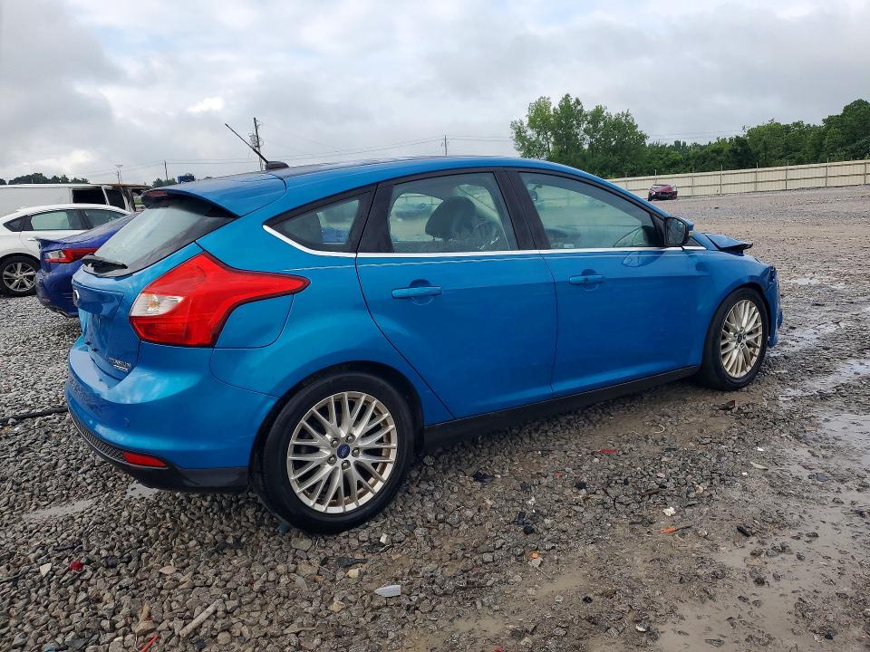57925286 :رقم المزاد ، 1FADP3N25EL194321 vin ، 2014 Ford Focus مزاد بيع
