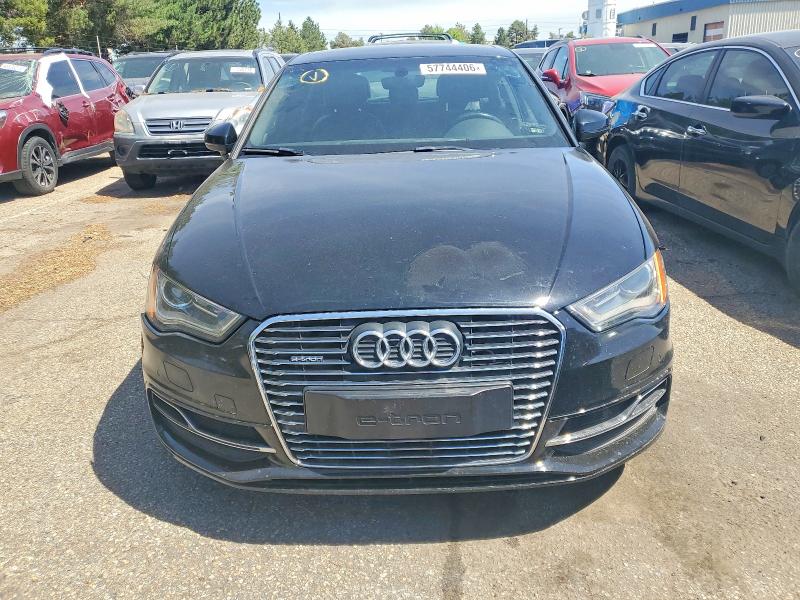 Продаж на аукціоні авто 2016 Audi A3, vin: WAUVPBFF6GA092824, номер лоту: 57744406