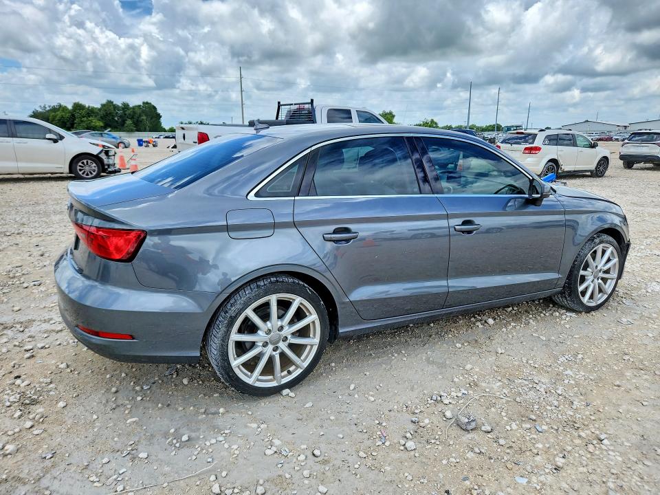 2015 Audi A3 მანქანა იყიდება აუქციონზე, vin: WAUACGFF6F1018700, აუქციონის ნომერი: 51922346