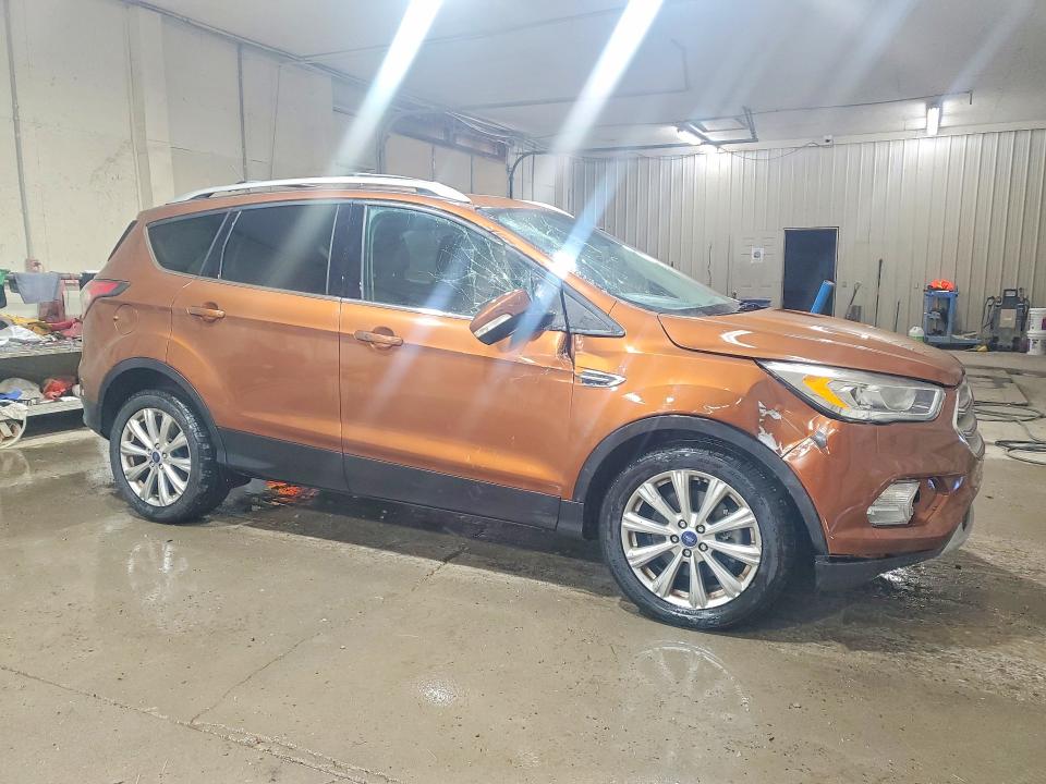 2017 Ford Escape მანქანა იყიდება აუქციონზე, vin: 1FMCU9J92HUA17708, აუქციონის ნომერი: 57689346