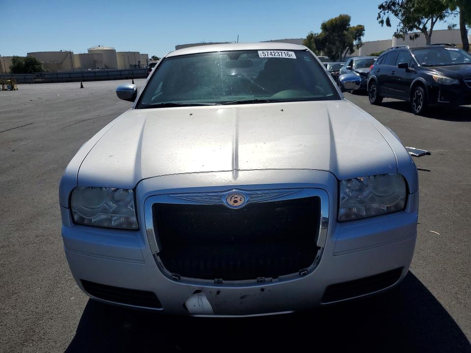 2008 Chrysler 300 მანქანა იყიდება აუქციონზე, vin: 2C3KA43R08H208253, აუქციონის ნომერი: 57423716
