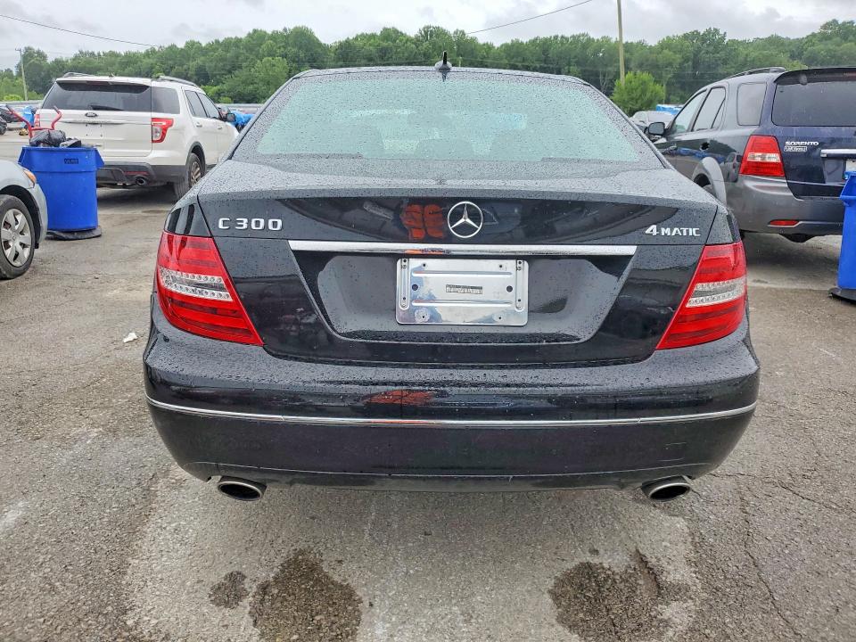 2013 Mercedes-benz C მანქანა იყიდება აუქციონზე, vin: WDDGF8AB5DR244732, აუქციონის ნომერი: 56498186