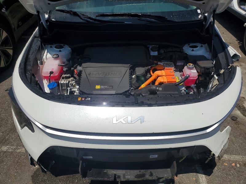 2026 Kia Niro მანქანა იყიდება აუქციონზე, vin: KNDCP3LE5T5330497, აუქციონის ნომერი: 58230626