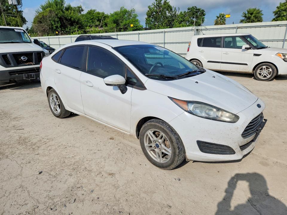 58593176 :رقم المزاد ، 3FADP4BJ3KM129639 vin ، 2019 Ford Fiesta مزاد بيع
