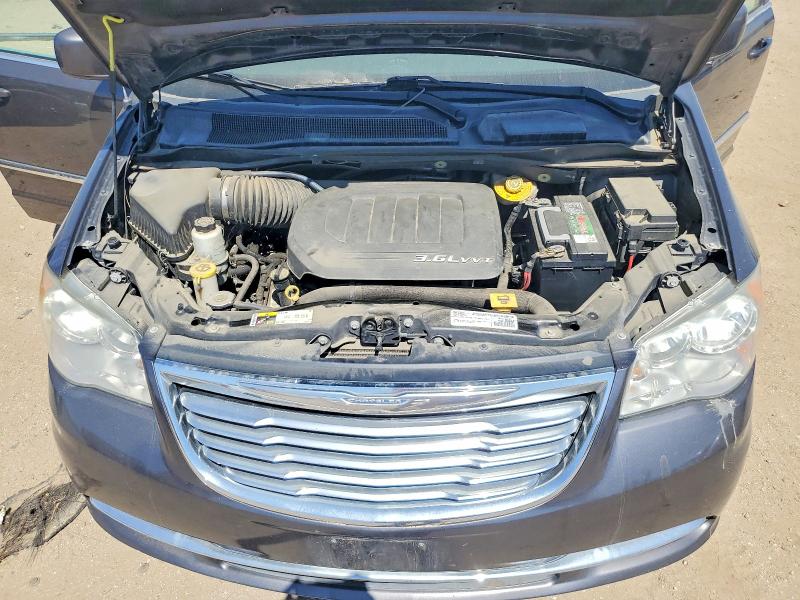 2016 Chrysler Town & Country მანქანა იყიდება აუქციონზე, vin: 2C4RC1BG6GR213453, აუქციონის ნომერი: 57769726