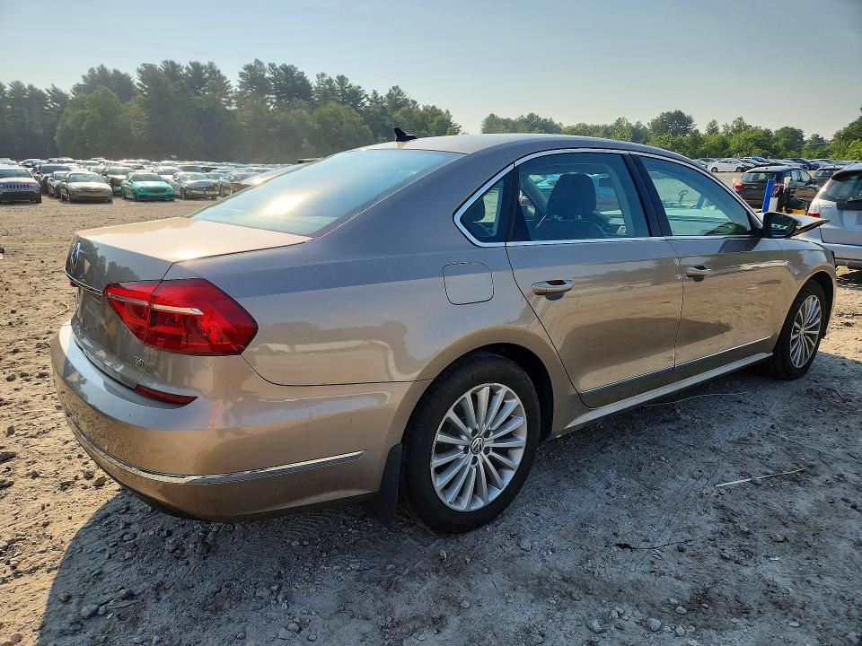 2016 Volkswagen Passat მანქანა იყიდება აუქციონზე, vin: 1VWBT7A38GC015661, აუქციონის ნომერი: 97682705