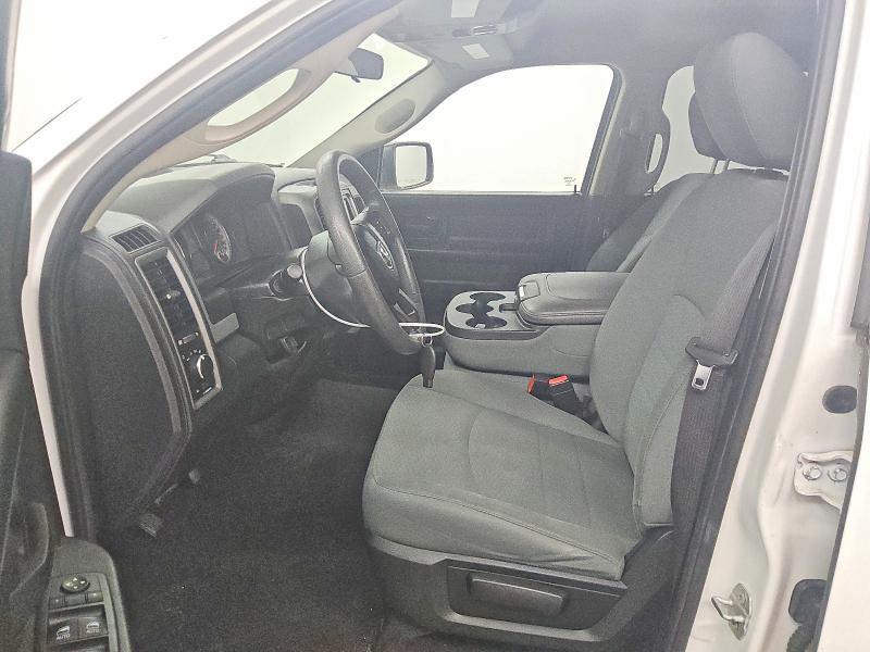 56251536 :رقم المزاد ، 1C6RR7FG8JS277194 vin ، 2018 Ram 1500 مزاد بيع