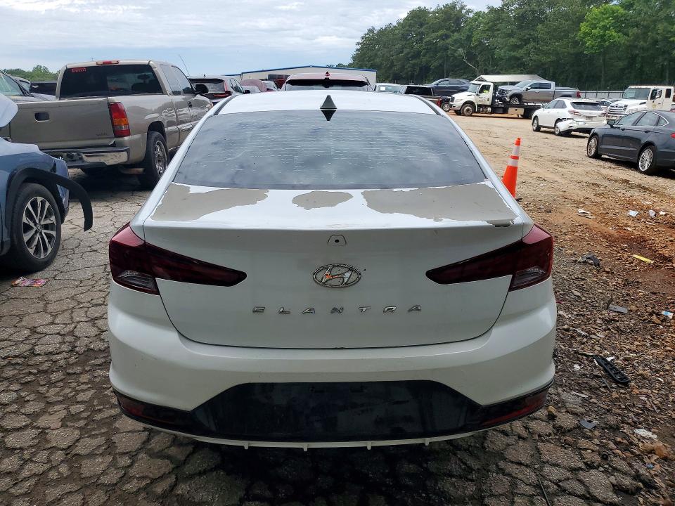 57261256 :رقم المزاد ، 5NPD84LF5KH416987 vin ، 2019 Hyundai Elantra مزاد بيع