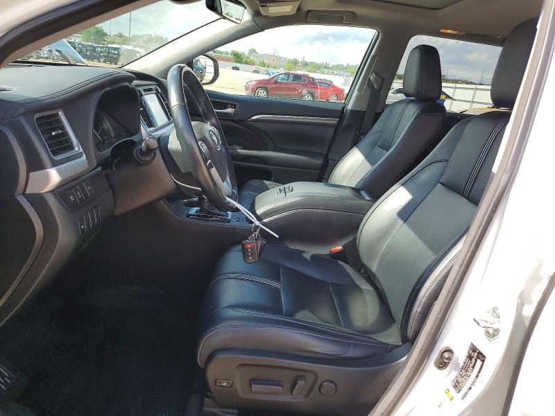 57033086 :رقم المزاد ، 5TDJZRFH2JS813592 vin ، 2018 Toyota Highlander مزاد بيع