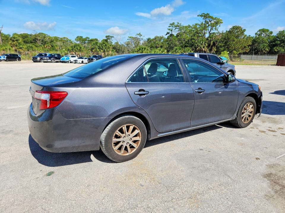 2014 Toyota Camry მანქანა იყიდება აუქციონზე, vin: 4T4BF1FK0ER373434, აუქციონის ნომერი: 56302156