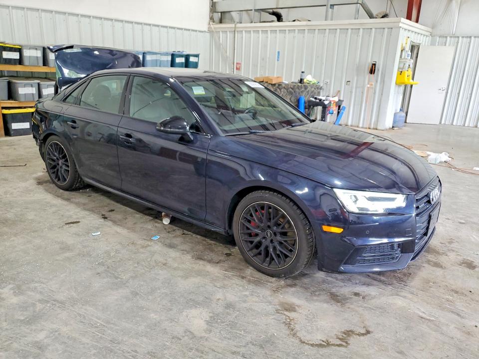Продаж на аукціоні авто 2018 Audi A4, vin: WAUENAF44JA130427, номер лоту: 58069636