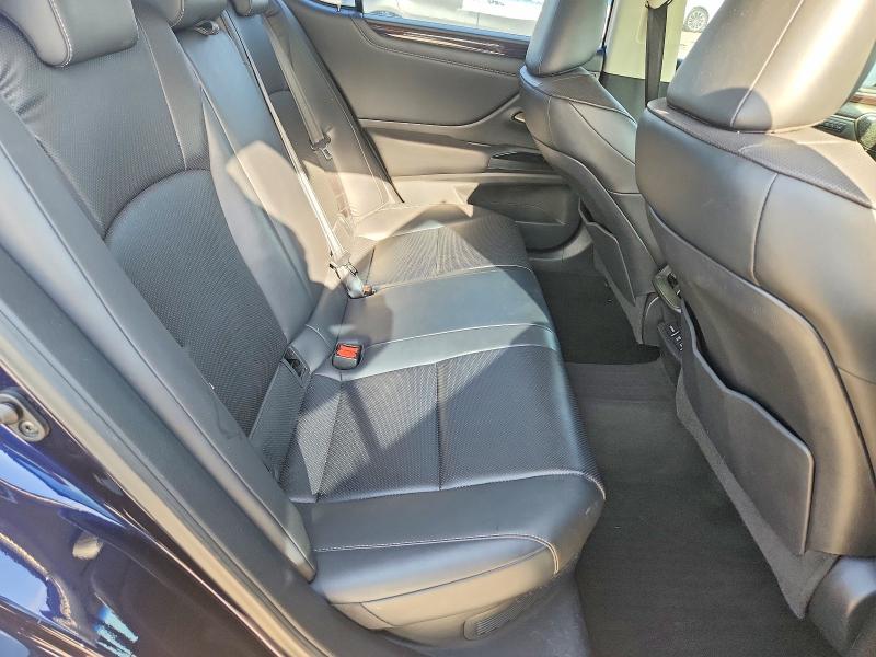 58711226 :رقم المزاد ، 58AB21B15KU004205 vin ، 2019 Lexus Es مزاد بيع