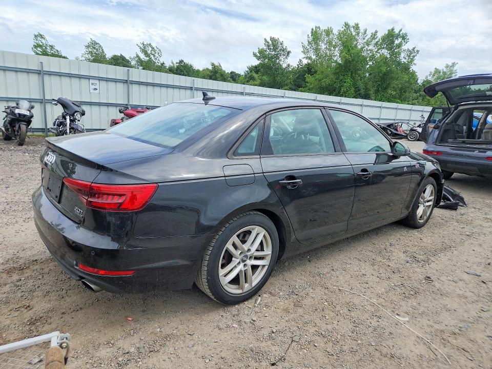 Продаж на аукціоні авто 2017 Audi A4, vin: WAUANAF47HN018576, номер лоту: 56794736