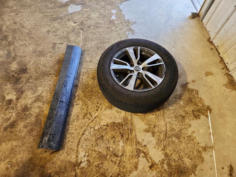 Aukcja sprzedaży 2018 Toyota Rav4, vin: 2T3RFREV5JW826788, numer aukcji: 55602036