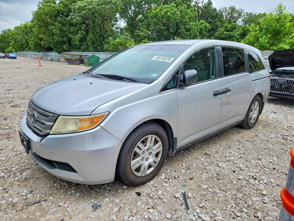 58226526 :رقم المزاد ، 5FNRL5H24BB090954 vin ، 2011 Honda Odyssey مزاد بيع